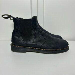 Dr martens 2976 Black Leather Chelsea Boots